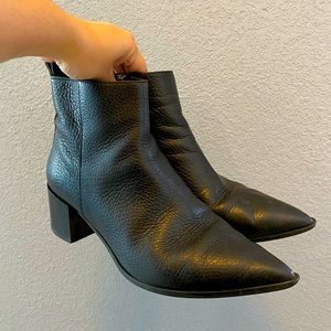 EVERLANE The Boss Boot Pebbled Black Size 7.5